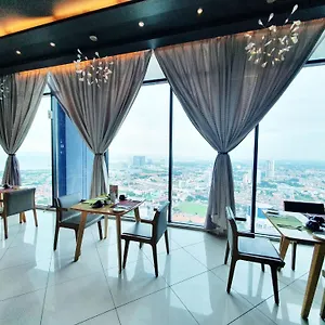 4* Hotell The Shore & Residences